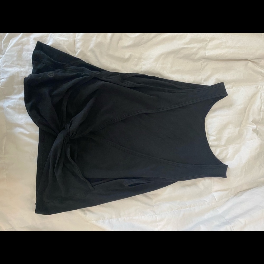 Lululemon twist back tank
